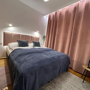 Norblin Apartment