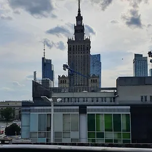 Ohmyhome Zlota Colors Varsovia