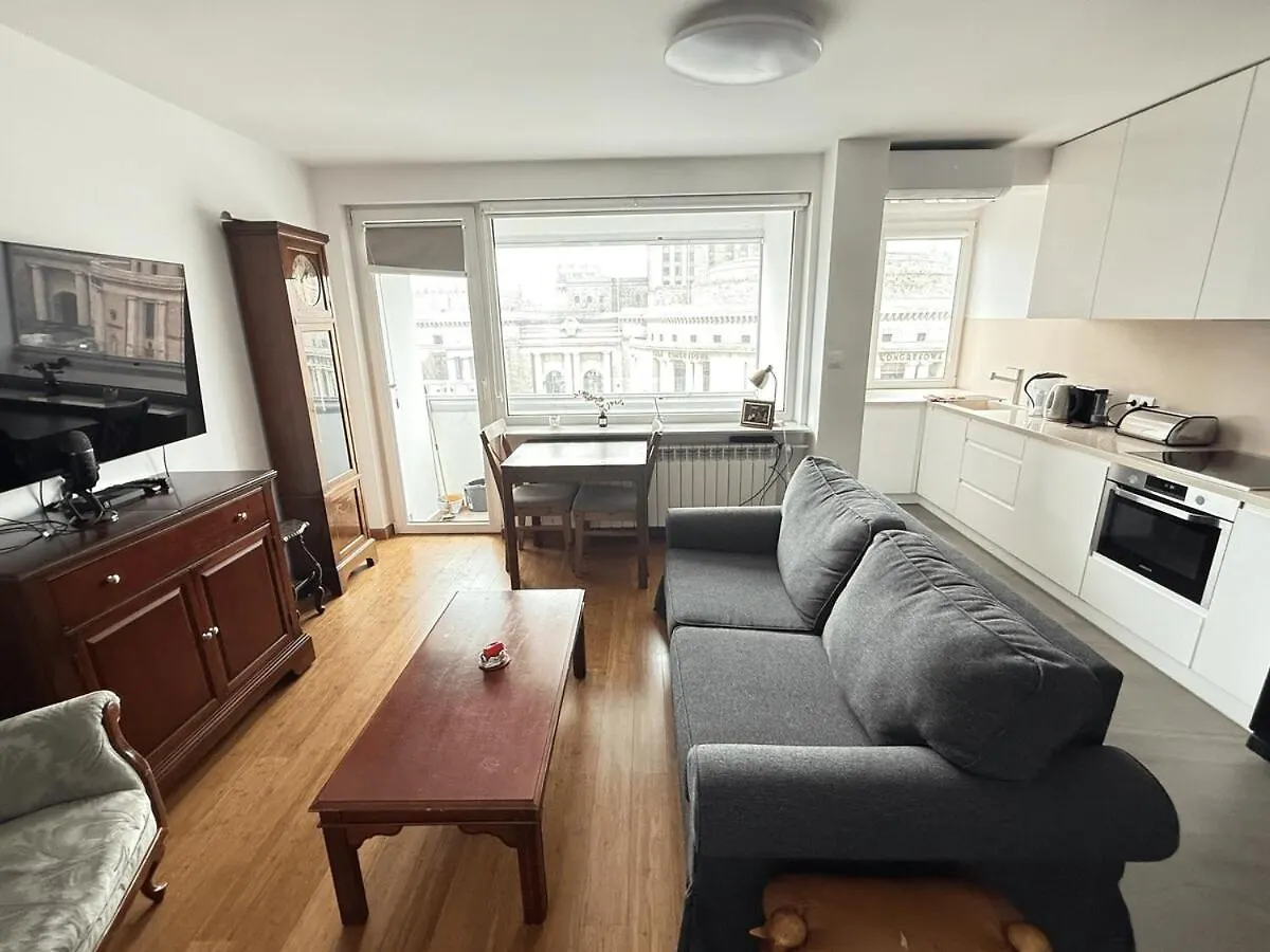 Stylish Central Apt, Palace View Warsaw Apartment